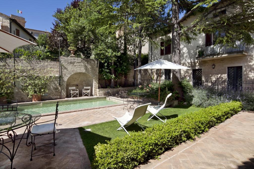 L'Arco Romanico Montefalco Eksteriør bilde