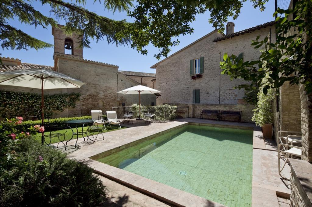 L'Arco Romanico Montefalco Eksteriør bilde